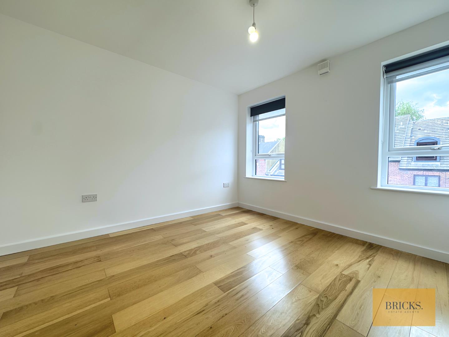 gmd7uvvxuUqDZbJNf-uDCQ